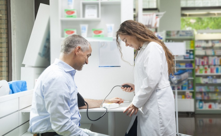 ¿Cómo prevenir y controlar la hipertensión?